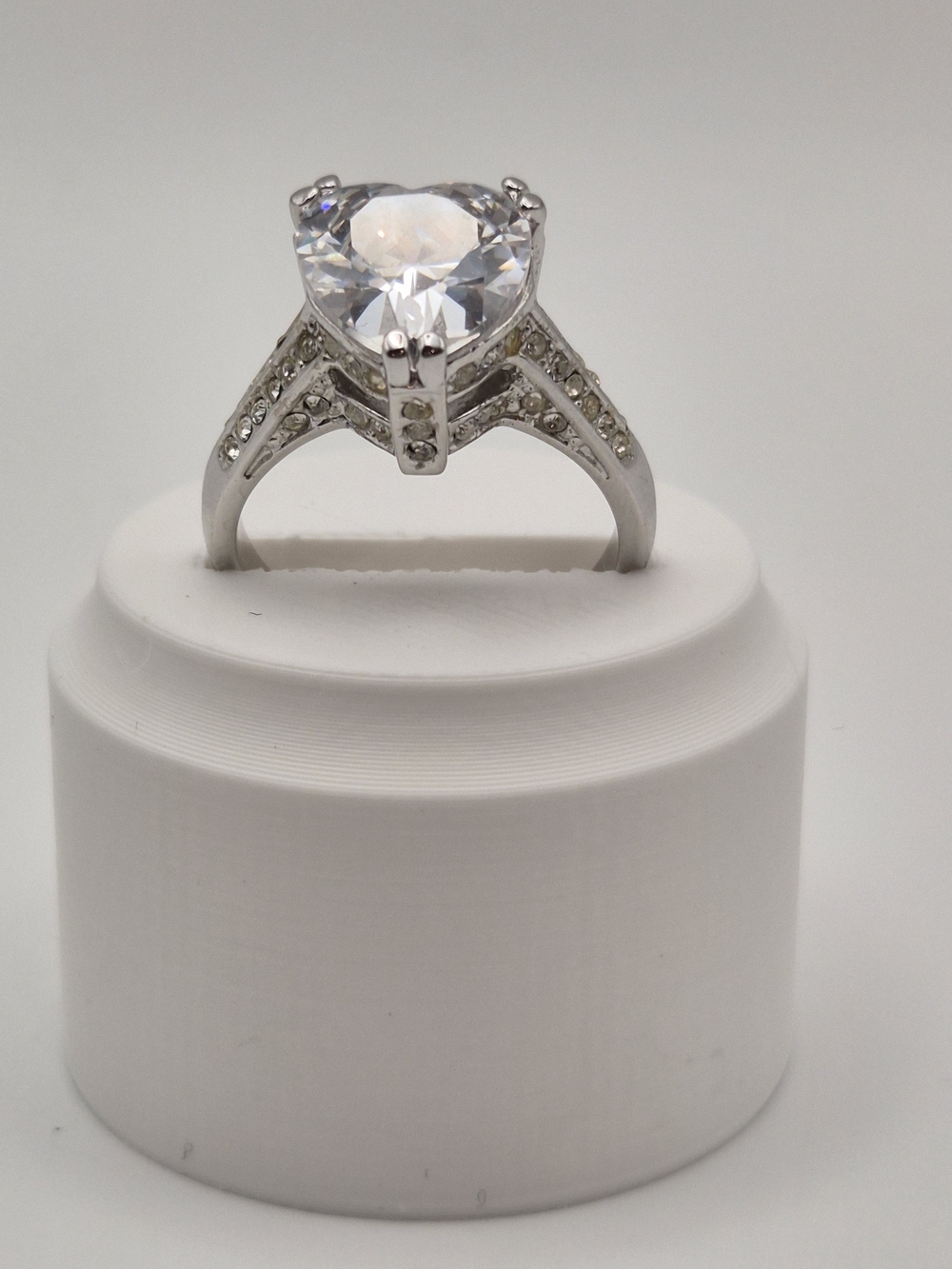 Heart-Cut Clear Cubic Zirconia Ring in Silver Silver